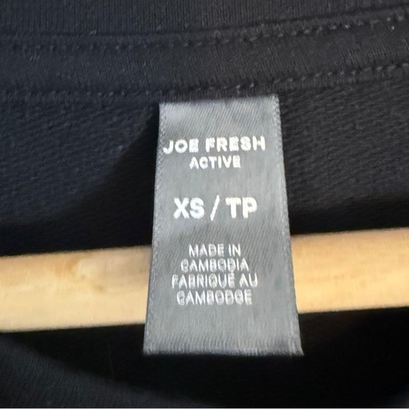 Joe Fresh Active Black Long Sleeve Top – Size XS - Picture 3 of 6